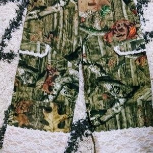Camo Capris
